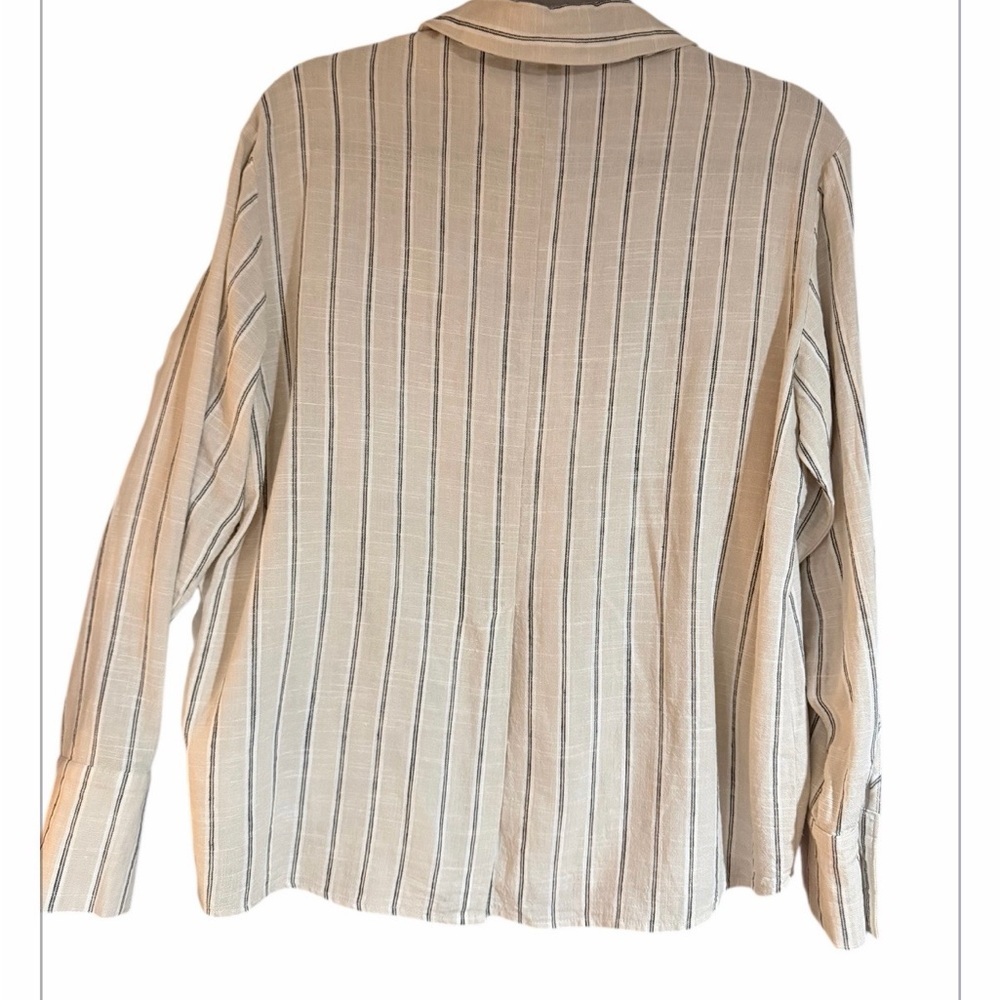 Divided Striped Button-Up Shirt Viscose/Linen Blend - Picture 2 of 5